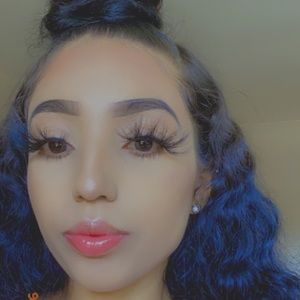 Meet your Posher, Emely